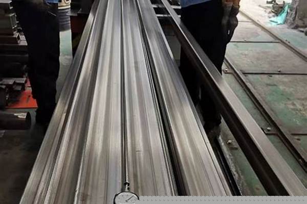 304拉絲方管/a_304拉絲方管報價